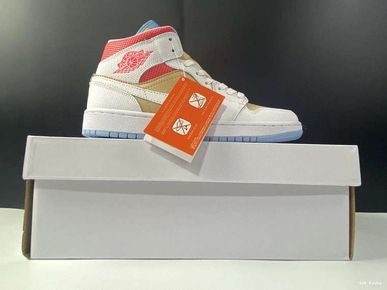 1 Jordan - Mid SE (W) Sesame CZ0774-200 0831
